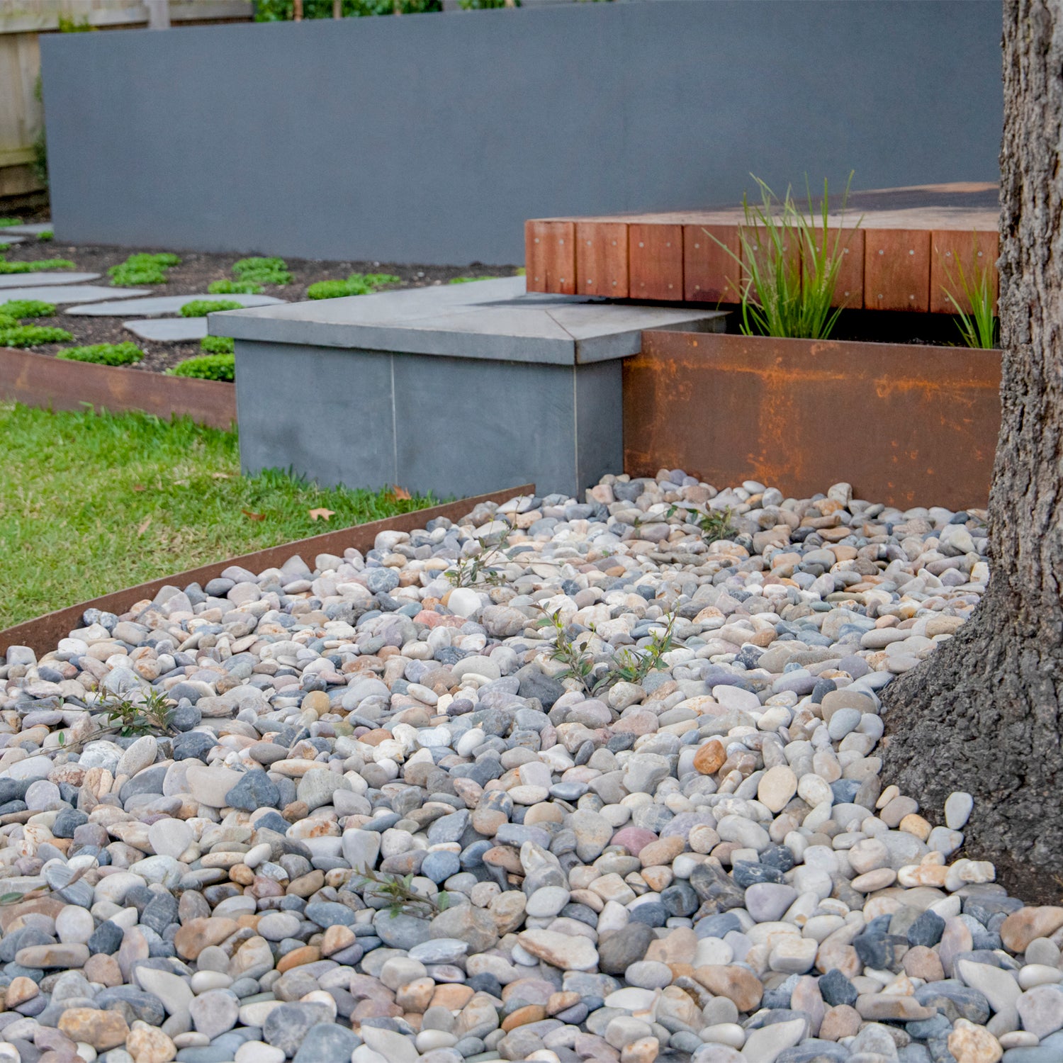 Natural Stone Mix 20-80mm Landscaping Pebbles