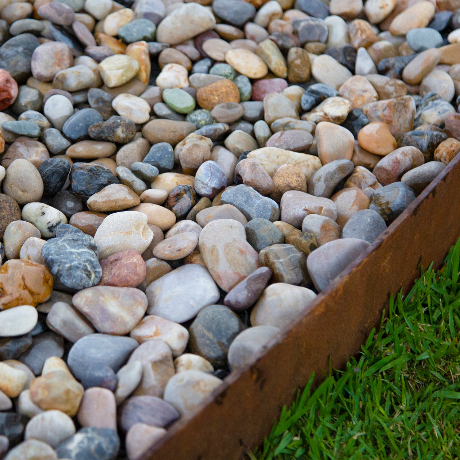 Natural Stone Mix 20-80mm Landscaping Pebbles