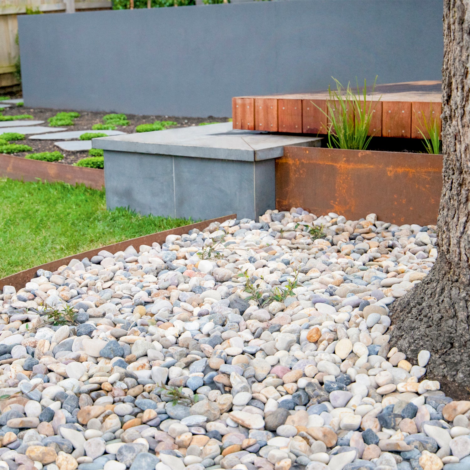 Natural Stone Mix 20-80mm Landscaping Pebbles