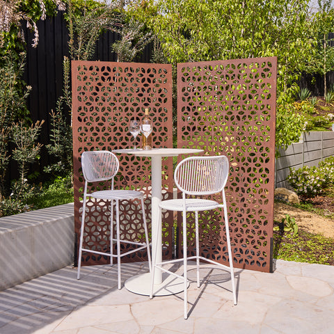 Rust Geometric Screen