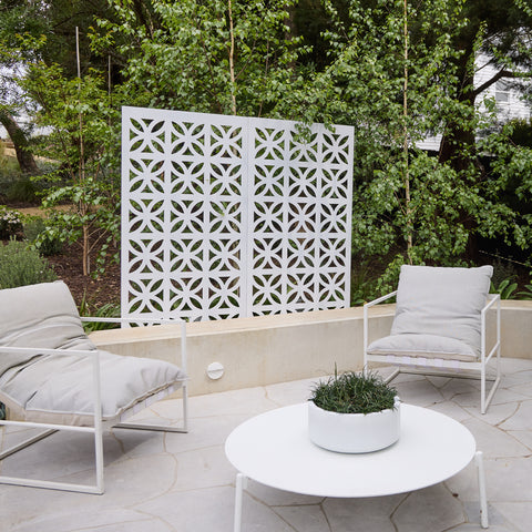 White Flowers Screen