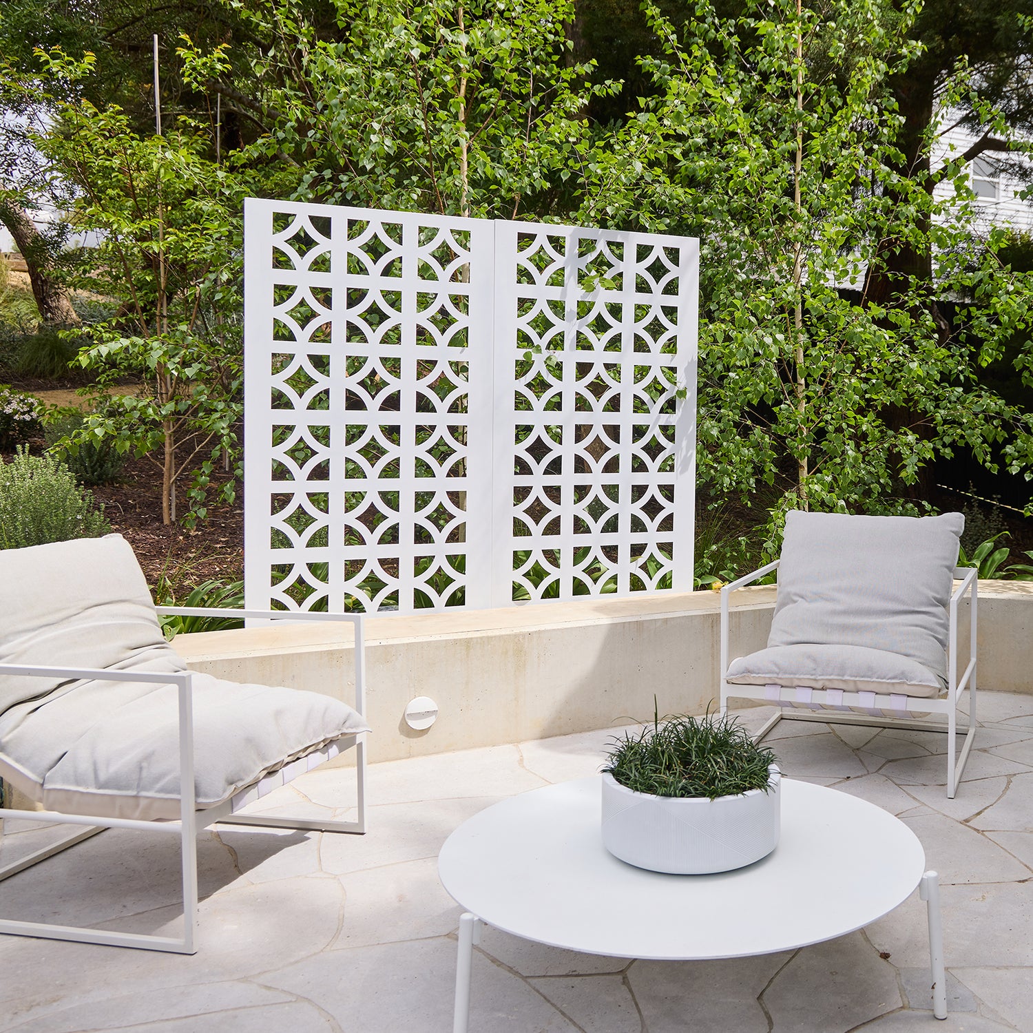 White Diamonds Screen