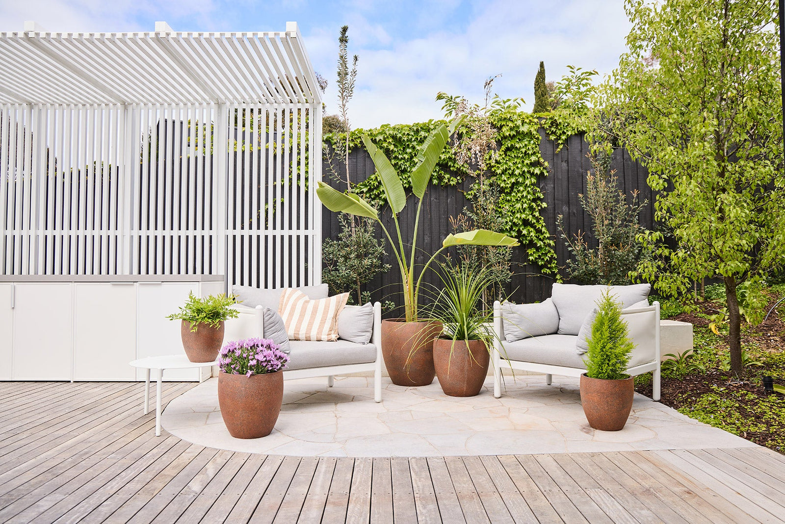 What to Plant in Tall Outdoor Pots