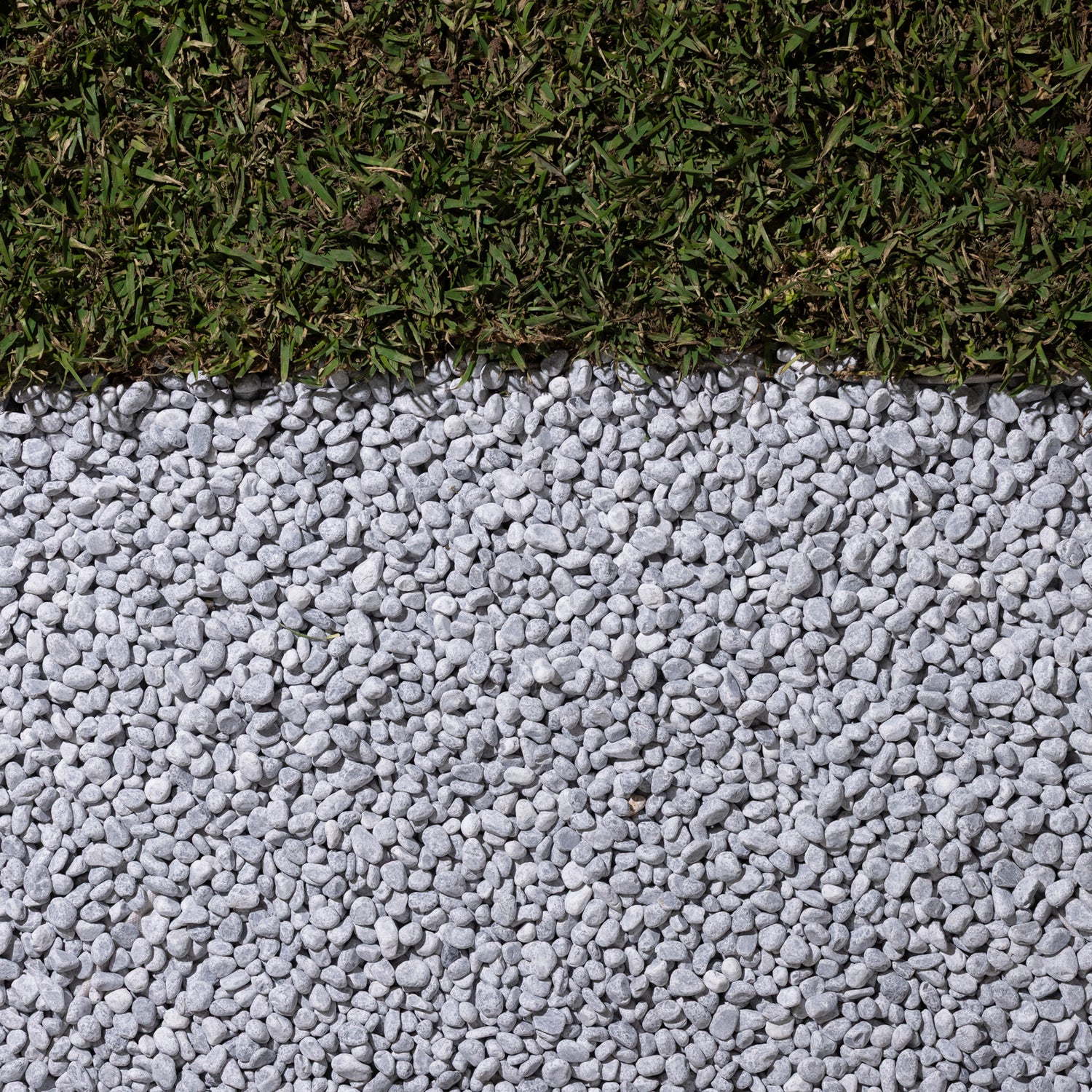 Tumbled Silver Grey Limestone Pebbles 8-12mm