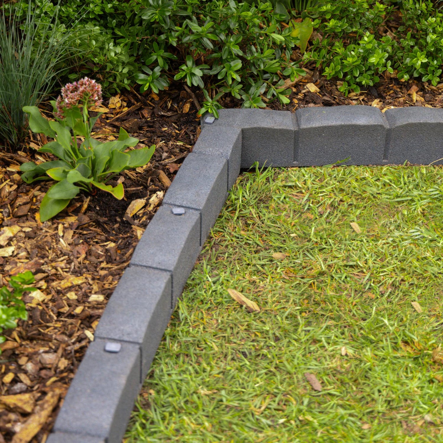 Roman Stone Rubber Edging