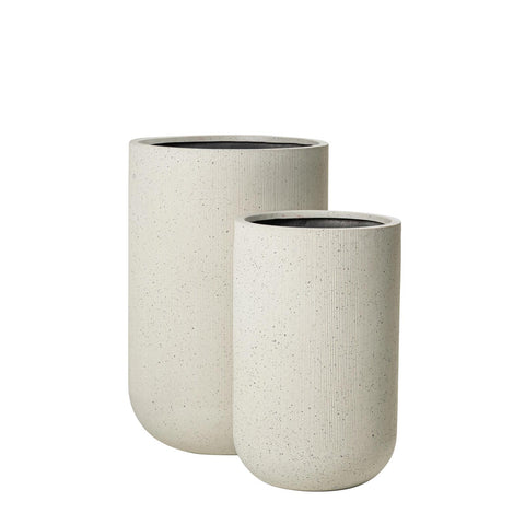 Apex Cylinder in Sand