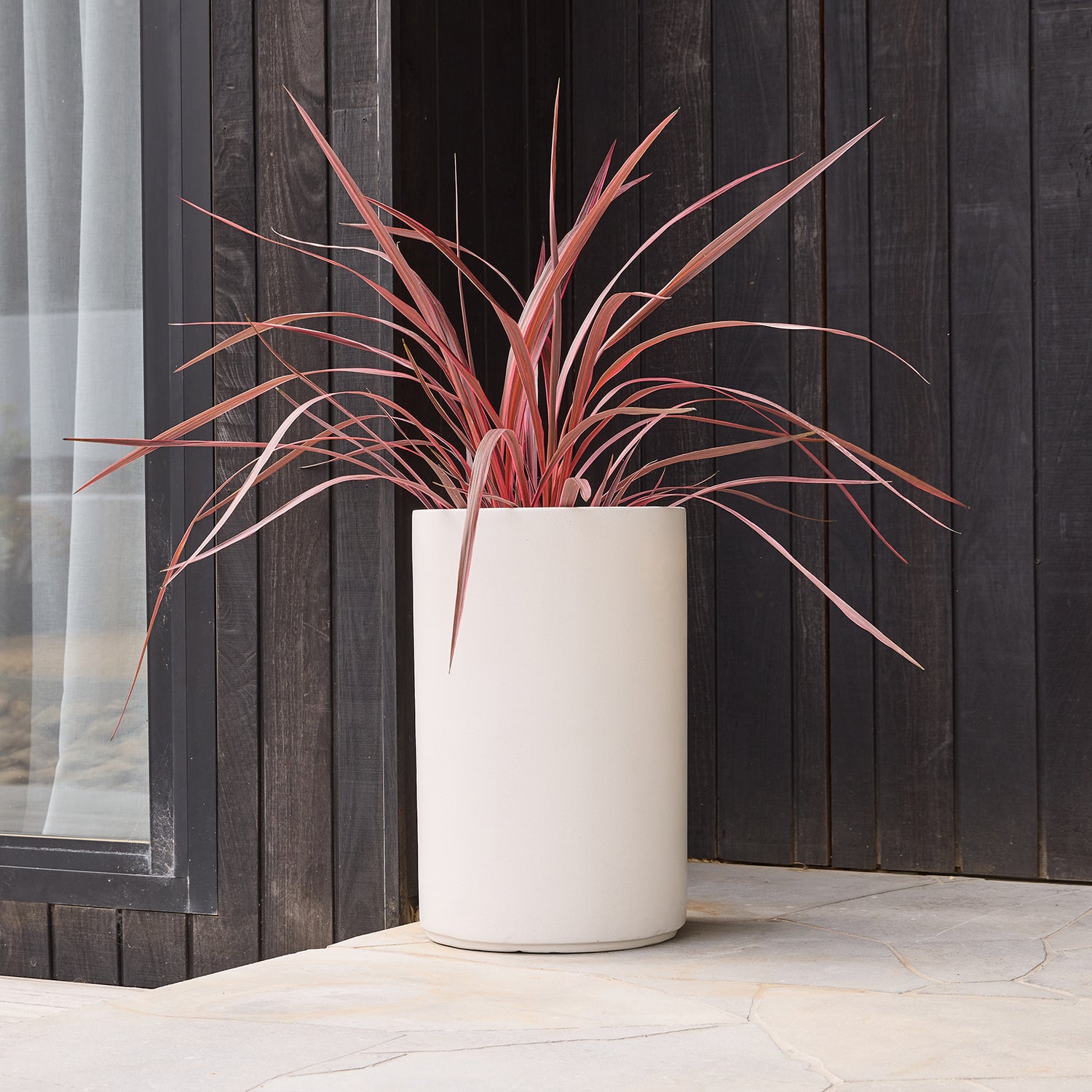 Harper Cylinder in White