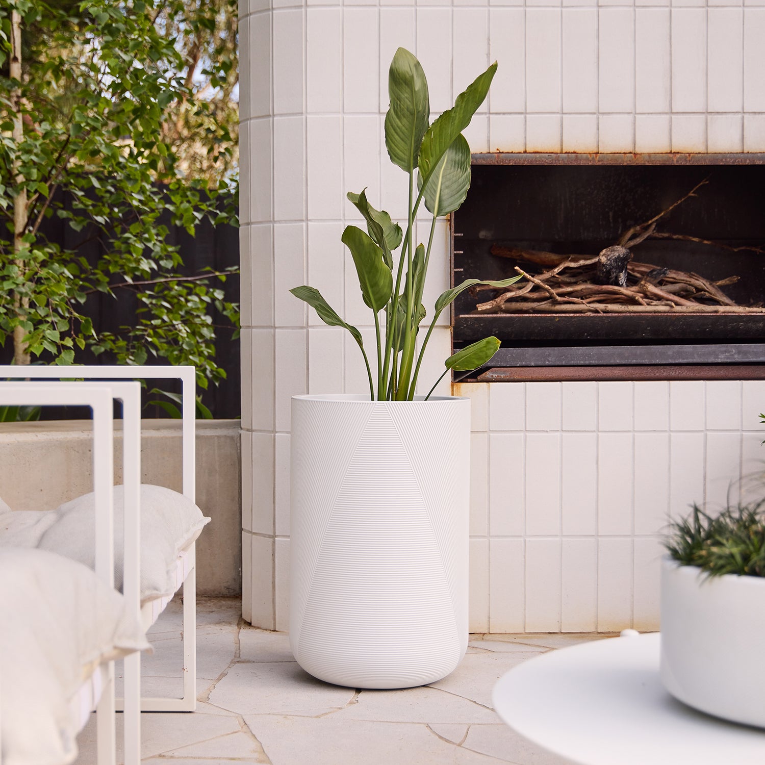 Gavin Cylinder in White