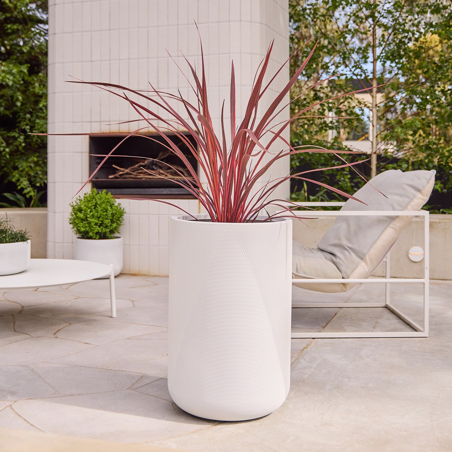 Gavin Cylinder in White